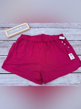 Disney Parks Star Wars "Women of the Galaxy" shorts size xl NWT